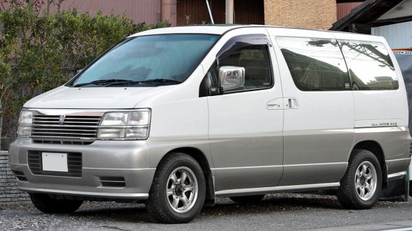 Nissan Elgrand  E50, не самое удачное приобретение.