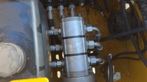 490S борто-поворотный мини-погрузчик