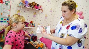 ГРИФЕРША ОБМАНУЛА МАМУ НА 102 000 РУБЛЕЙ В РЕАЛЬНОЙ ЖИЗНИ ДЛЯ АДМИНКИ В МАЙНКРАФТ!