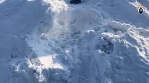 Мама откопала из снега дочь, задохнувшуюся в сугробе в Красноярском крае