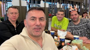 МЫ ПРОИГРАЛИ ВСЁ в СОЧИ. И ЭТО БЫЛО КРУТО. ПОКЕРНЫЙ МАЛЬЧИШНИК на КРАСНОЙ ПОЛЯНЕ