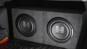 Аудиосистема в VW Polo Sedan на компонентах Black Hydra