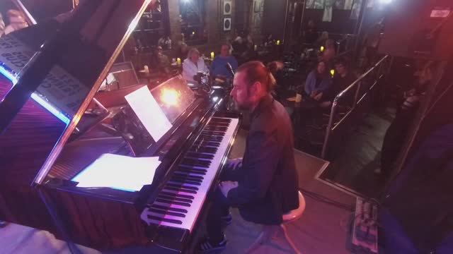 Alexeev Trio JFC смотреть онлайн