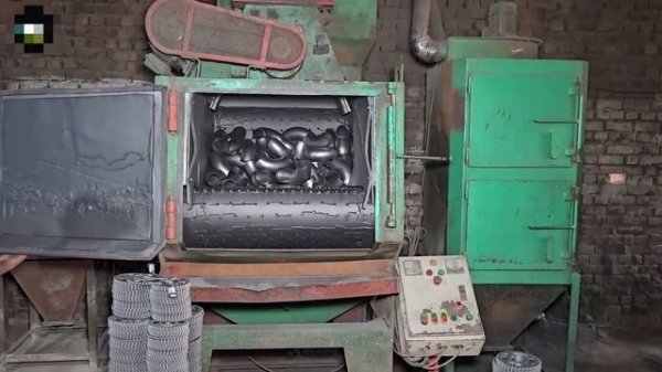 Отвод (колено) водопровода. Изготовление в Пакистане