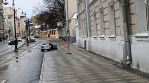 Роботы доставщики,скоро заменят обычных курьеров на великах.