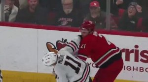 ❗️🇷🇺💪Русский хоккеист Александр Никишин уложил на лёд двух пендосов за 15 секунд.