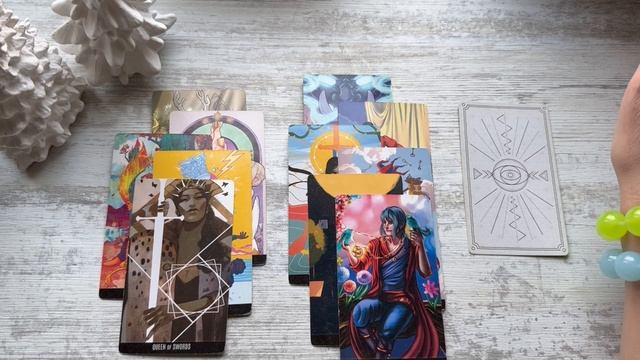 Вспоминает ли бывший? Таро расклад смотреть онлайн