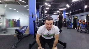 Сходил в фитнес-клуб Платинум на Тихой на бесплатное пробное занятие. И позанимался видео фигнёй