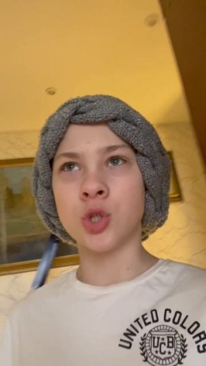 Типичная тусовка.