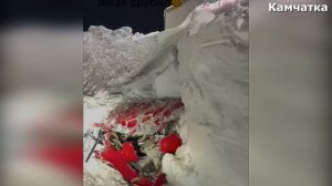 ℹ️ СНЕГОПАД НА КАМЧАТКЕ СЕГОДНЯ. ЧТО НАХОДЯТ ПОД ТОЛЩЕЙ СНЕГА