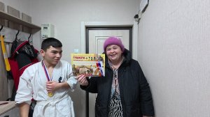 Архив У Абдугани сегодня первый бой. Большая покупка для нашего дома.