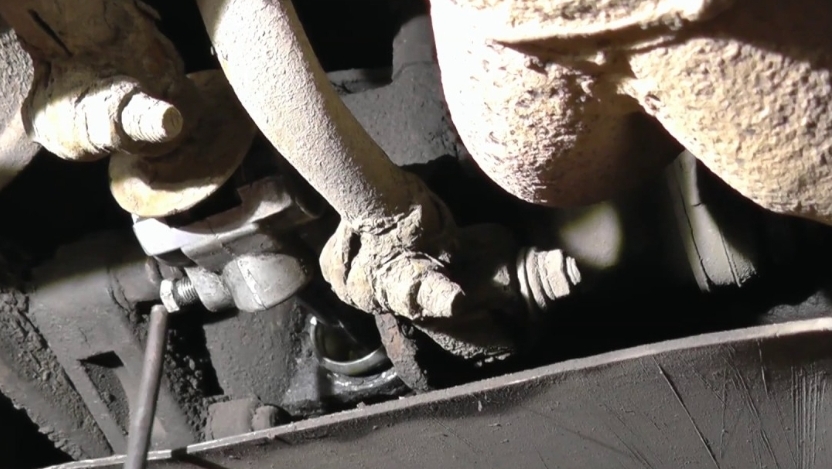 Замена сальника и пыльника штока КПП (рюмки) ВАЗ 2110 смотреть онлайн