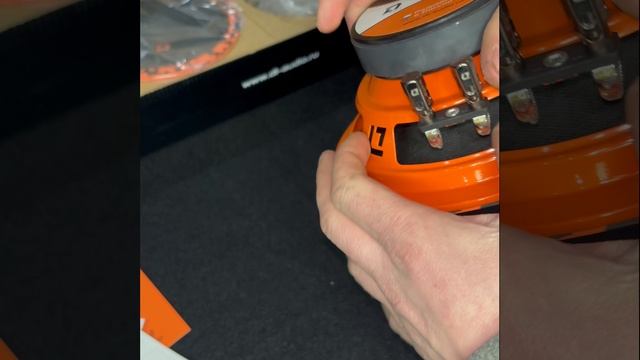 Замена штатных динамиков Renault Sandero Stepway на Dl Audio Barracuda 165 V.2