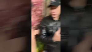 ОЛЕГ МОНГОЛ ХОЧЕТ ЗАБРАТЬ ИРИШКУ ОТ ПАШИ ДЕЛАЕТ ЕЙ ПРЕДЛОЖЕНИЕ