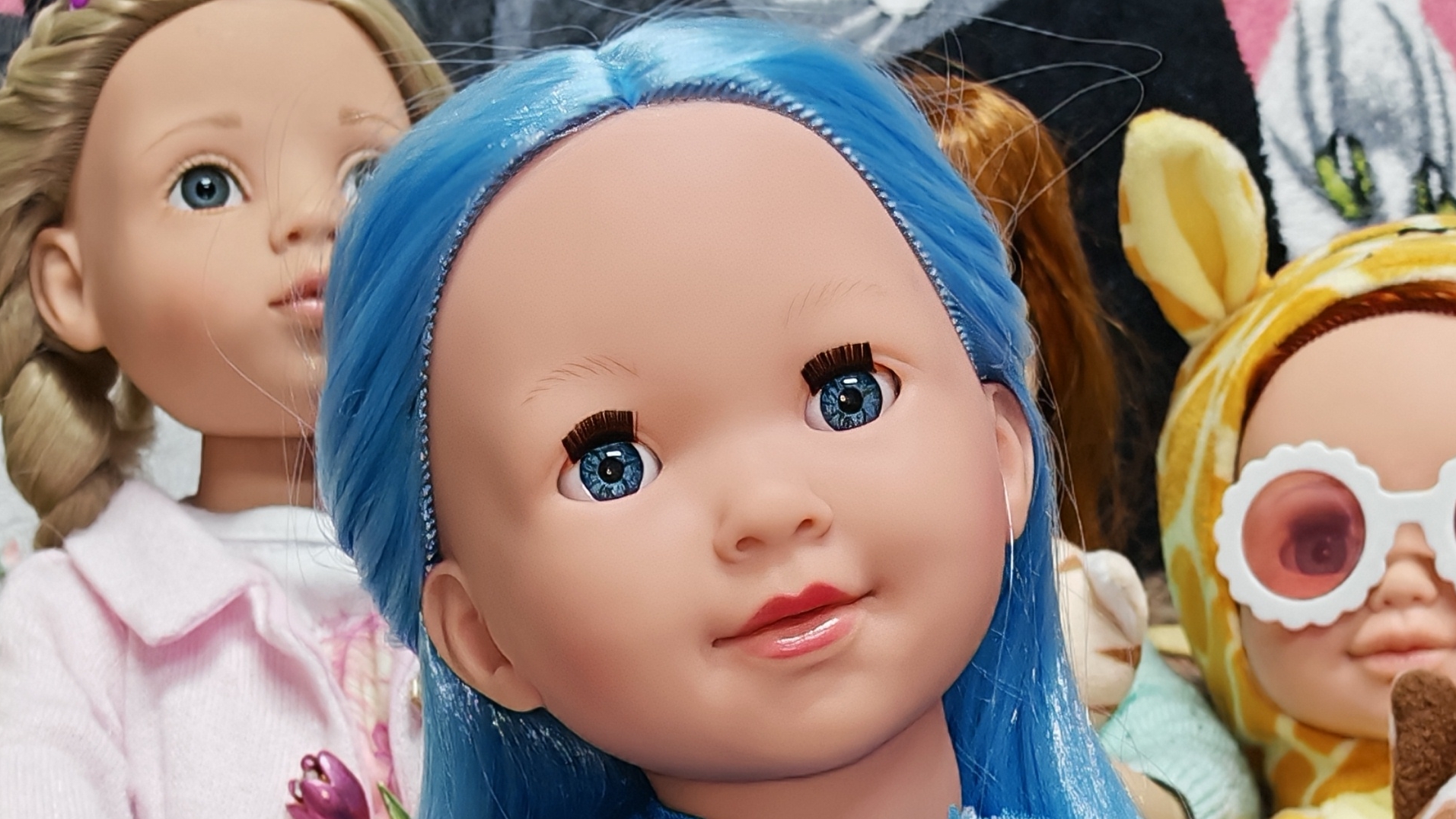 Кукла Каролина которую я упорно зову Марикуита мечты - Прямые голубые волосы carolina15, прекрасна смотреть онлайн