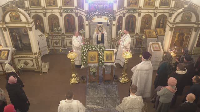 Запись трансляции 24 января 17:00. Всенощное бдение смотреть онлайн