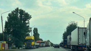 День 3/2 ⏰" ПОВОРОТ НЕ ТУДА"😩 едем по ухабистой дороге Солонка. Платка, связи нет. Проехали Ростов.