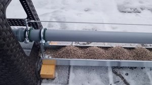 Автоматическая кормушка для 20 кур, работа от аккумулятора