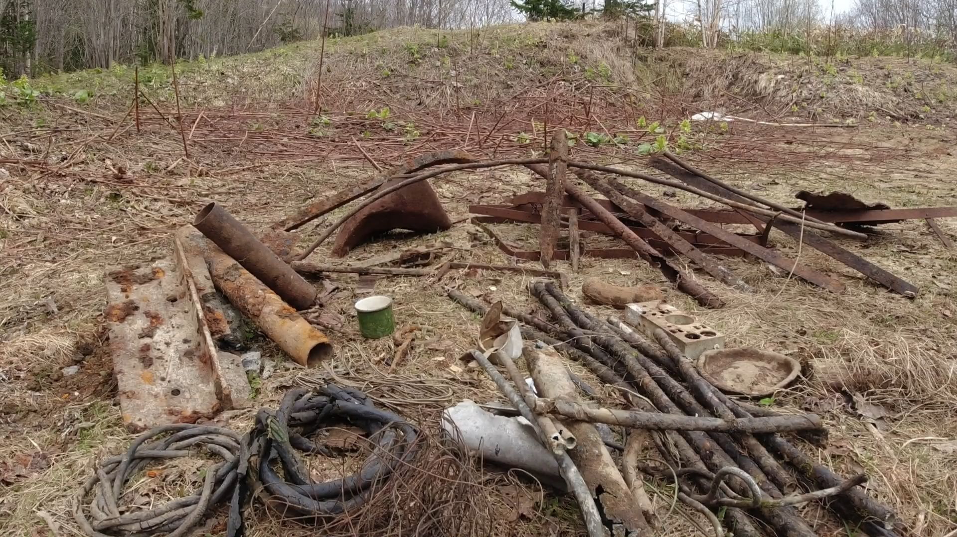 Здесь ещё есть ,за чем приехал, только где спрятали нужно отыскать.Продолжение. смотреть онлайн
