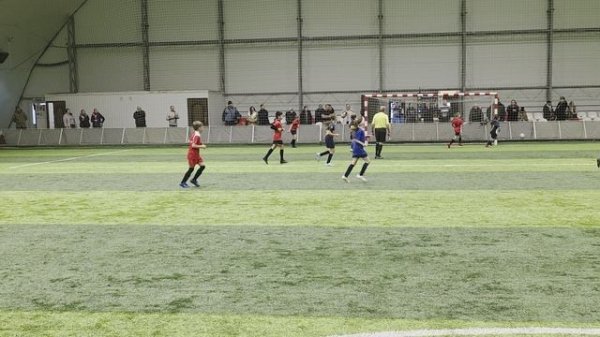 Зимнее первенство г. Таганрога по футболу. ЖФК "Ростов" (2015) - ФК "Авангард" (2015) 1:2 21.01.2026