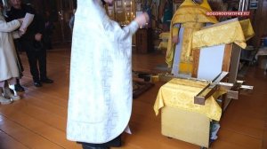 На новой колокольне установили новый крест