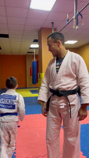 Везучий СЫНОК!😇 смотреть онлайн