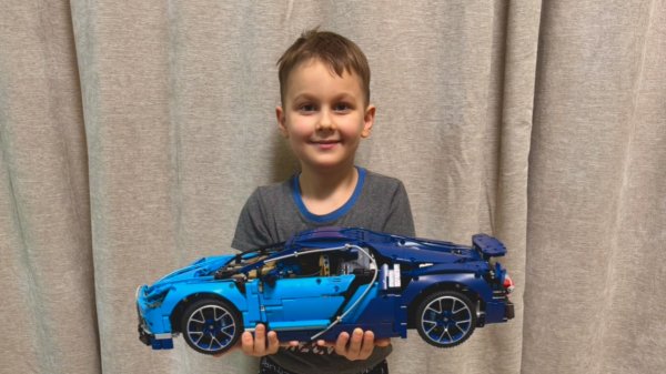 Огромная Lego Bugatti Chiron 💙