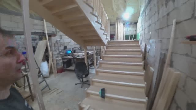 Деревянная лестница на заказ в город в Сызрань. смотреть онлайн