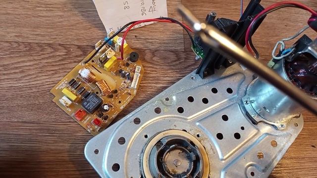 Разборка хлебопечки хлебопечки redmond xb62 40-b для замены втулки ведра смотреть онлайн