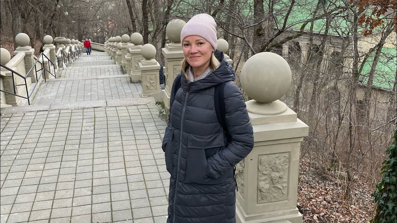 Взяли детей и уехали.. Иначе голова лопнет от новостей.. смотреть онлайн