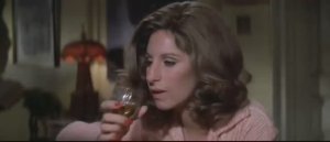 Barbra Streisand and her bright red long nails. Барбара Стрейзанд
