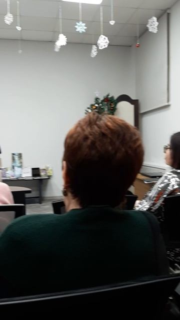 Алина - дочь поэтессы Юлии Соколовой.