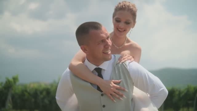 U & A смотреть онлайн