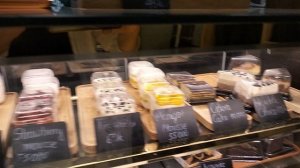 Чудесная кофейня в Нячанге. Вкуснейший кофе и пирожные😋