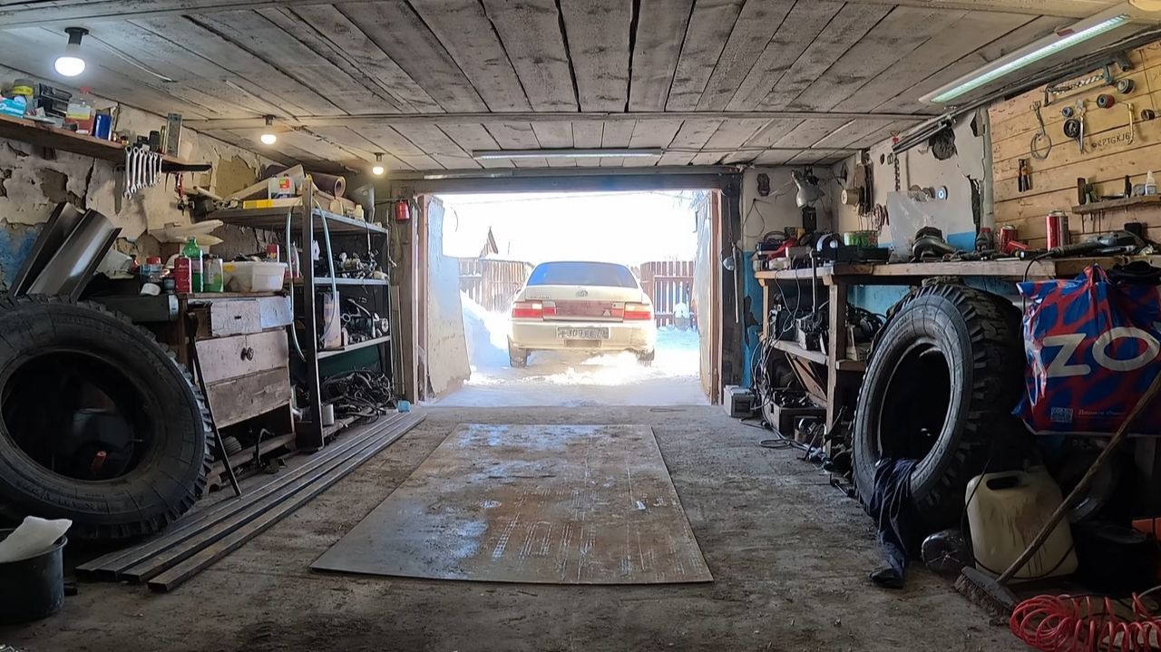 Две недели  мороза. Багажник не закрывается. Что прислал подписчик?