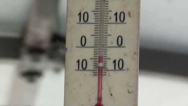 Первый солнечный день// Отдыхаю, прогулка по даче смотреть онлайн