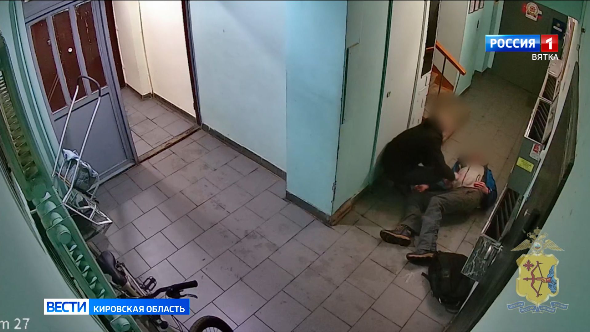 Незнакомец похитил у кировчанина 15 тысяч рублей, когда он возвращался домой смотреть онлайн