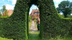 Хозяин ИСКАЛ кого-нибудь для выполнения этой работы КАЖДЫЙ год