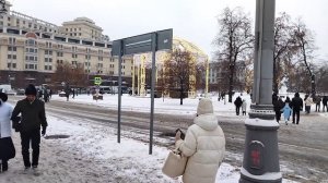 Необычная находка в самом центре Москвы, кто то очень спешил на праздник
