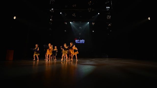 КСХ "ПараллельКа" - "Подкожное кровоизлияние..." 6-8 лет (рук. Фадеева Екатерина) смотреть онлайн