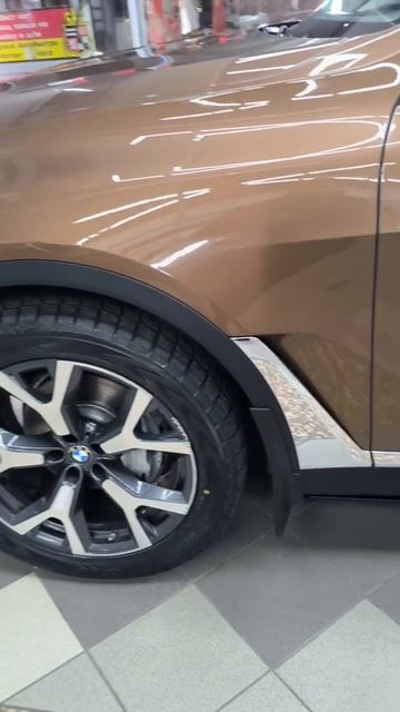 Химчистка салона, защитное керамическое покрытие кузова и оклейка антигравийной пленкой