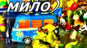 ЧАШКИ, ЛЯГУШКИ, СЛОНЫ… ЧЕГО ТОЛЬКО НЕТ! СУВЕНИРЫ В КУРОРТНОМ ГОРОДКЕ АДЛЕРА. НОЯБРЬ 2025.