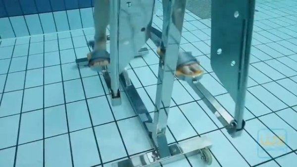 Эллиптический тренажер   ELLY  WATERFLEX