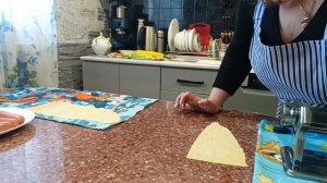 МЕСИМ ДОМАШНЮЮ ЛАПШУ 💕