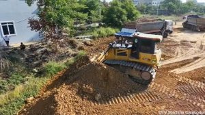 Невероятный 1 ДЕНЬ полноценной работы по засыпке грунта с помощью бульдозера DH17C3, толкающего каме