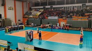 Волейбол. Рекорд чемпионата. 2200 зрителей на игре.