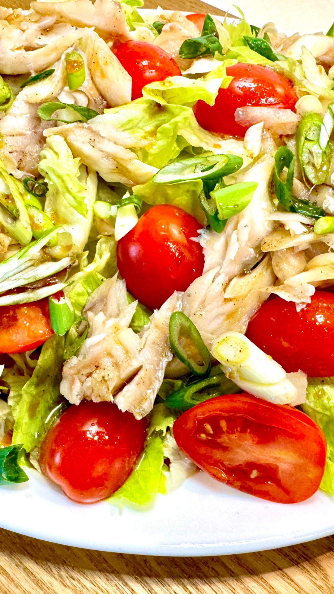 Полезный и вкусный рыбный салат! смотреть онлайн