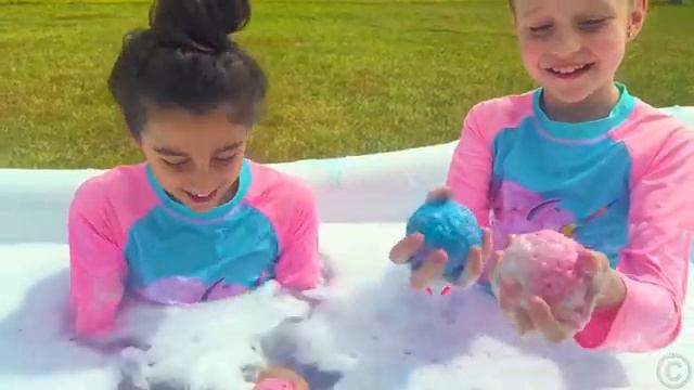 Настя и Ева устроили день ДА с папой [get.gt] смотреть онлайн