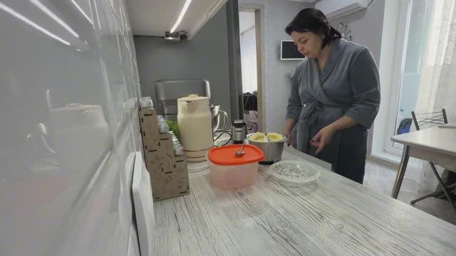 Варю КОМПОТ__готовлю ЗАВТРАК смотреть онлайн