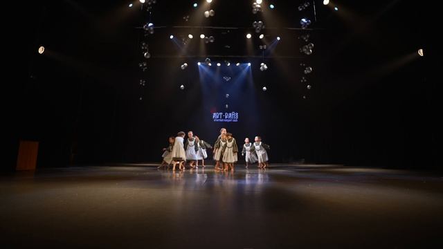 ХК "Притяжение" - "Там, где распускаются листья" 7-9 лет (Савельева Надежда/Козловцева Алёна) смотреть онлайн